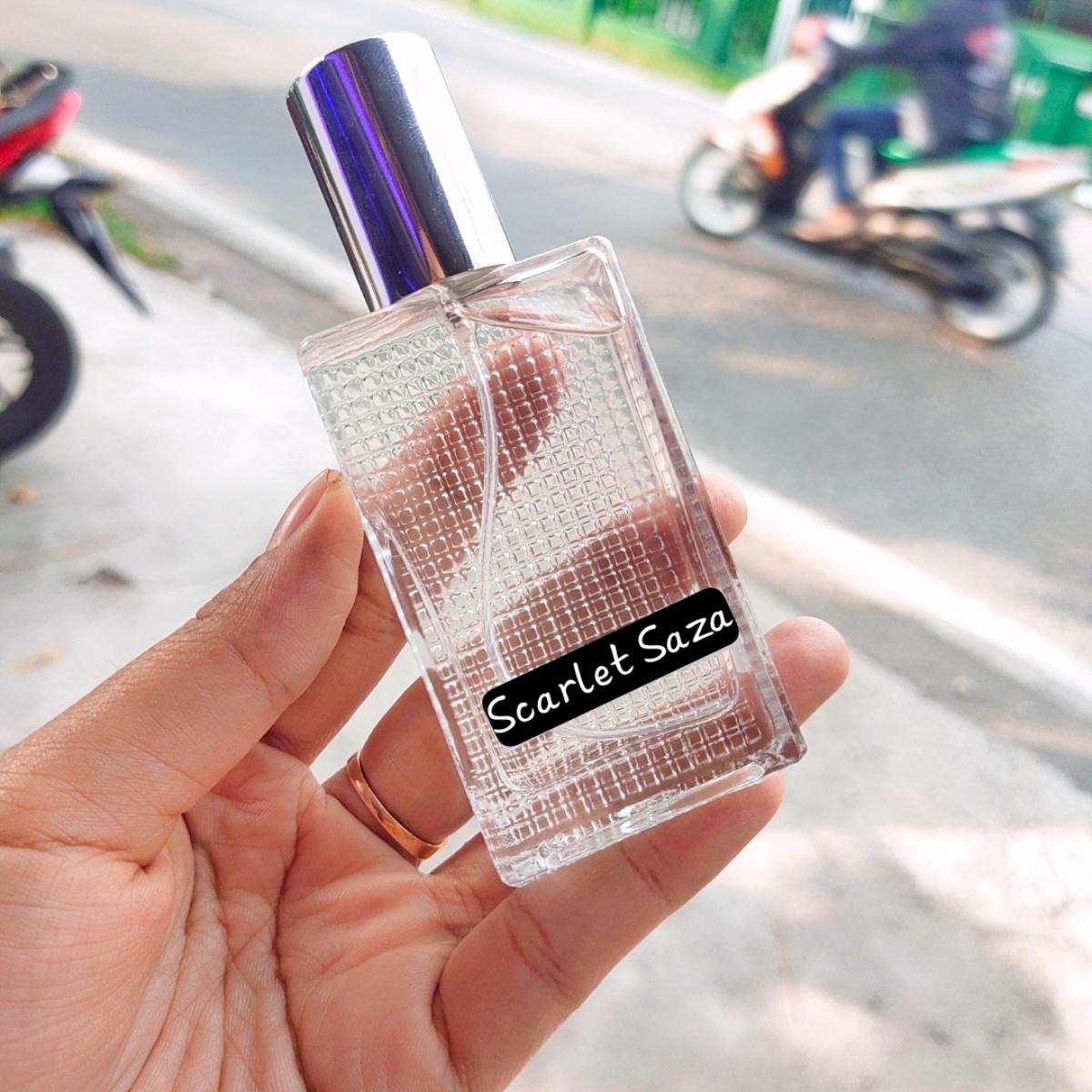 Parfum Refill SCARLET SASA 20-30ML Pria Wanita Tahan Lama Murah 24 Jam Non Alkohol Minyak Wangi Biang Bibit Murni Original Laki-laki Perempuan Best Seller Aroma Bunga Woody Uniseks Fruity Perfume Wanginya