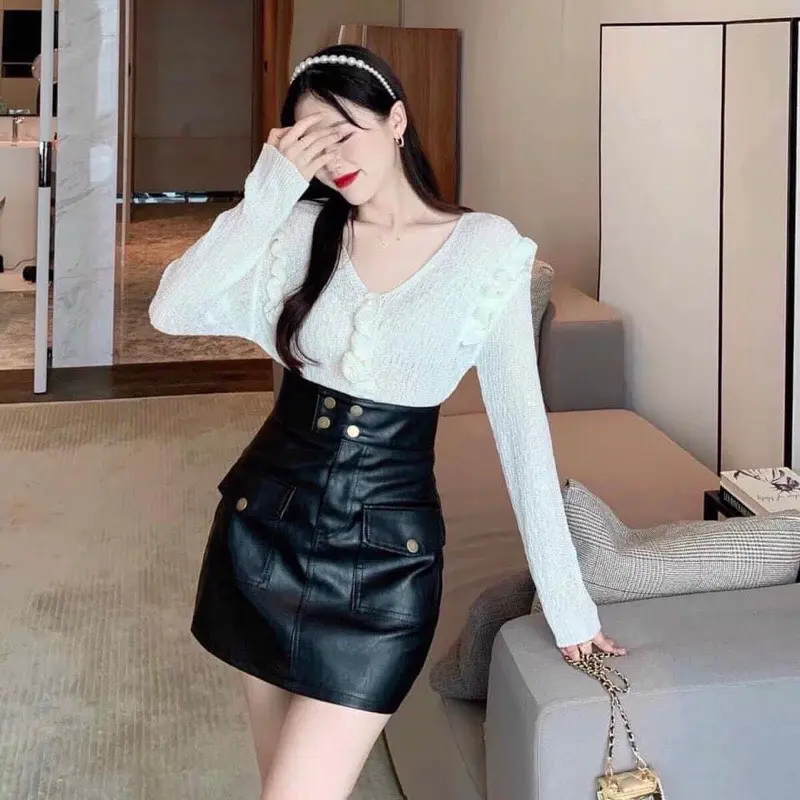 Chân váy da 4 khuy hai túi nắp 1