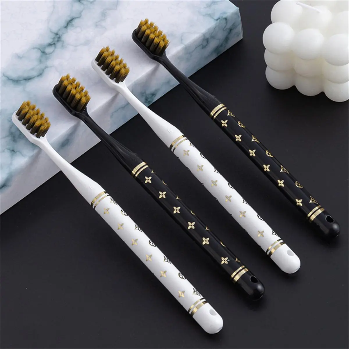 2pcs Toothbrushes Soft Bristle Couple Toothbrushes Adult Portable Couple Toothbrushes Two Piece
