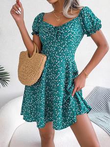 【Plus Size】Ditsy Floral Print Tie Front Dress, Boho Short Sleeve Dress for Summer, Women's Clothes for Daily Wear, Plus Size Dresses, Womenswear
