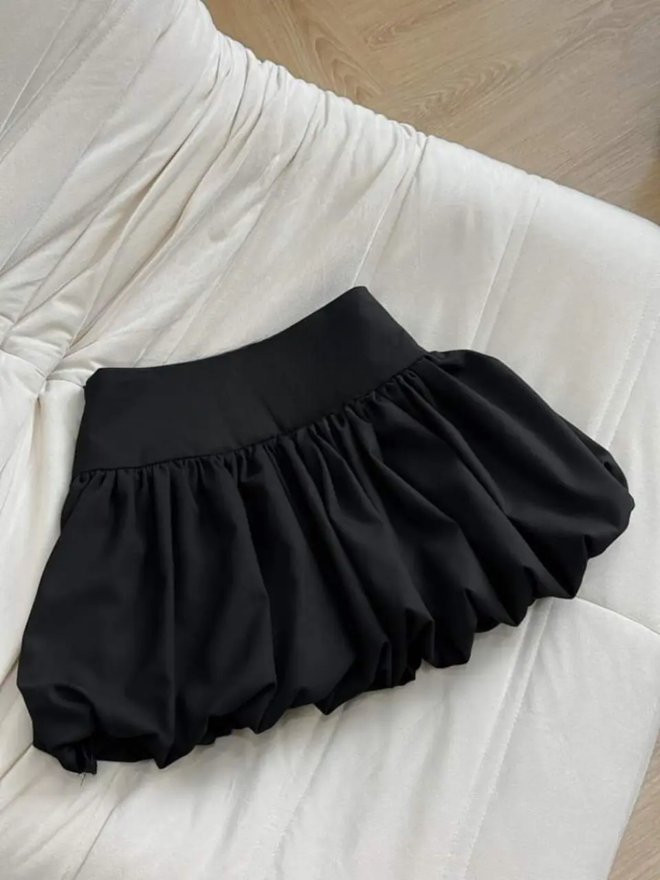 Chân Váy Bí Ngô Bigsize Nữ Kiểu Dáng Ngắn Có Quần Bảo Hộ Bên Trong L013