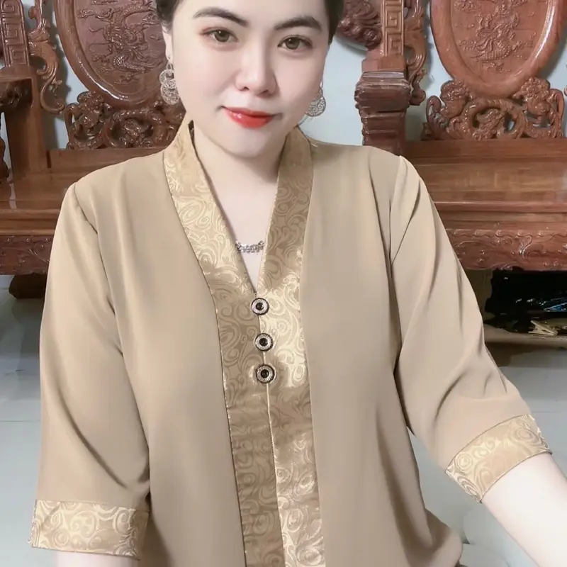 Bộ bài lai MÀU LỤA PHỐI GẤM, tay lỡ quần dài, bộ gồm áo và quần, thiết kế sang trọng cho các chị, các mẹ. 1