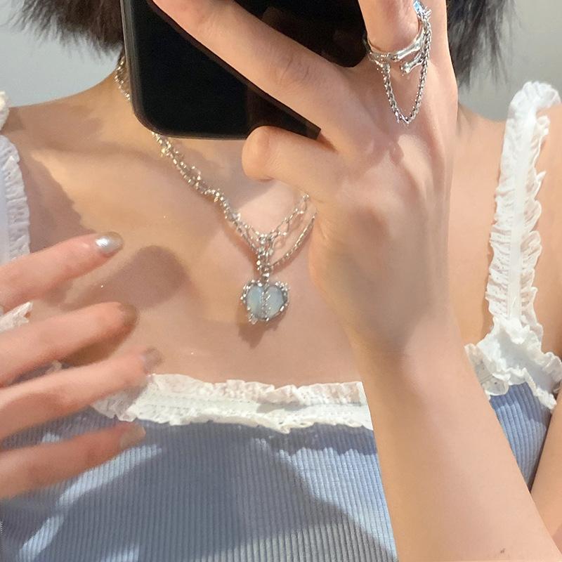 Product Introduction of Lucent_2025 Necklace for Women Korean and Japanese Style 2025 New Trendy Clavicle Chain Sweet Cool Style Heart Sweater Chain Metal Texture High-end Feel for Women 14