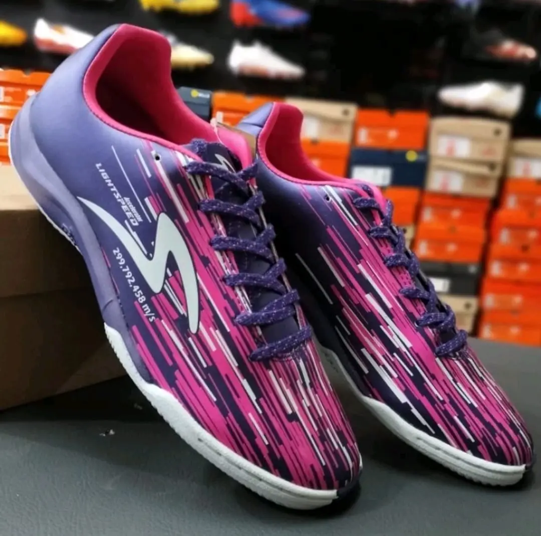GRATIS ONGKIR PROMO!!  olahraga  Specs /   Reborn in/ Olahraga Pria Dan Wanita/  Terbaik Sport specs lightspeed futsal sepatu sepatu  futsal bunyi cit karet ori