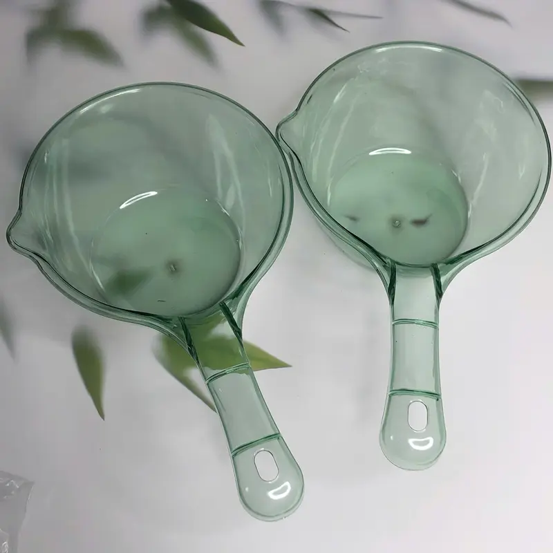 Combo 2 Ca Múc Nước Trong Suốt, Gáo Múc Nước Trong Suốt, Ca Múc Nước Nhà Tắm Nhựa PP Cao Cấp Có Quai Treo 2