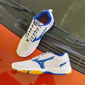 Sepatu Mizunoo dengan Desain Inovatif untuk Olahraga Badminton