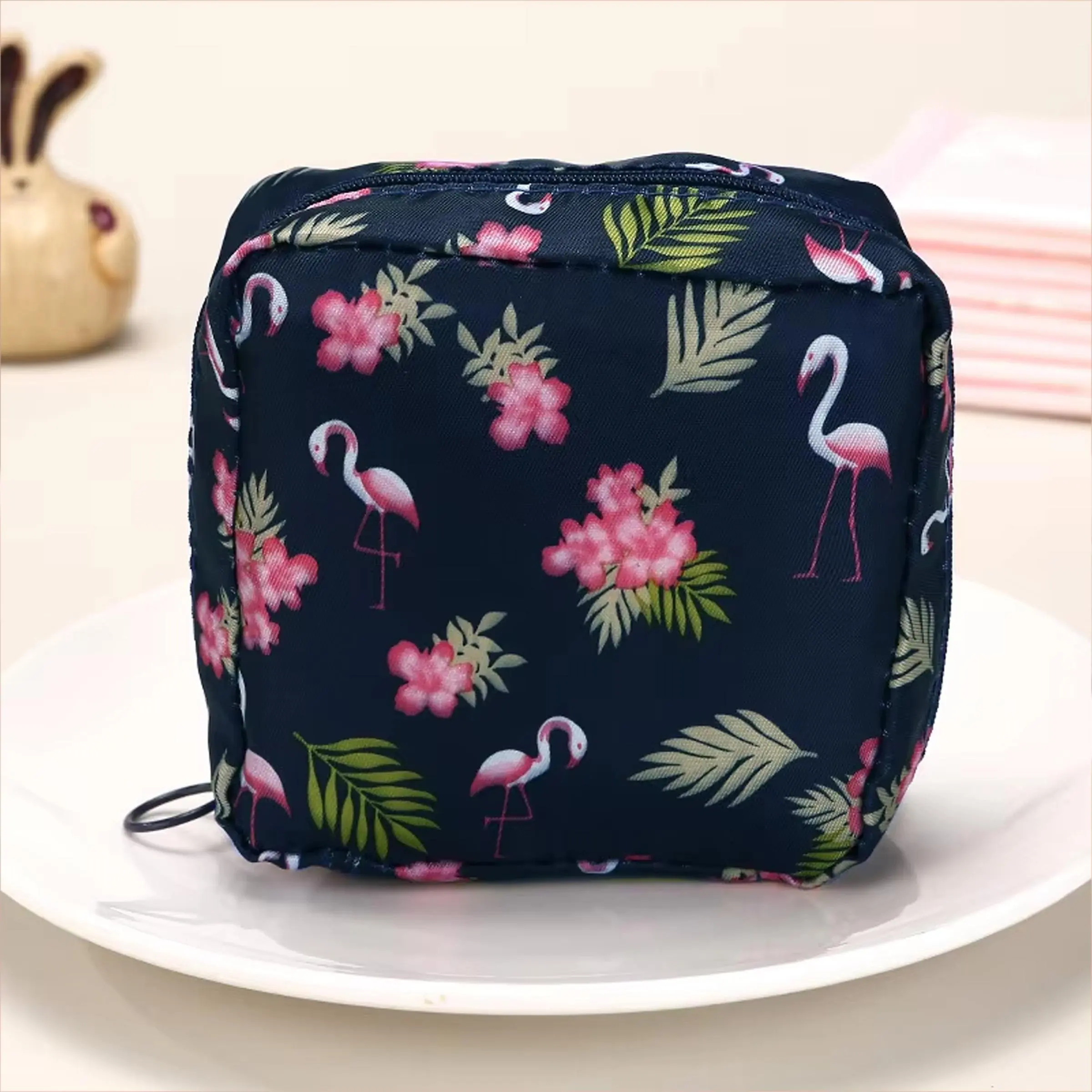 Floral & Flamingo Pattern Sanitary Napkin Storage Bag, 1 Count Portable Makeup Lipstick Storage Bag, Sundries Storage Bag for Indoor & Outdoor