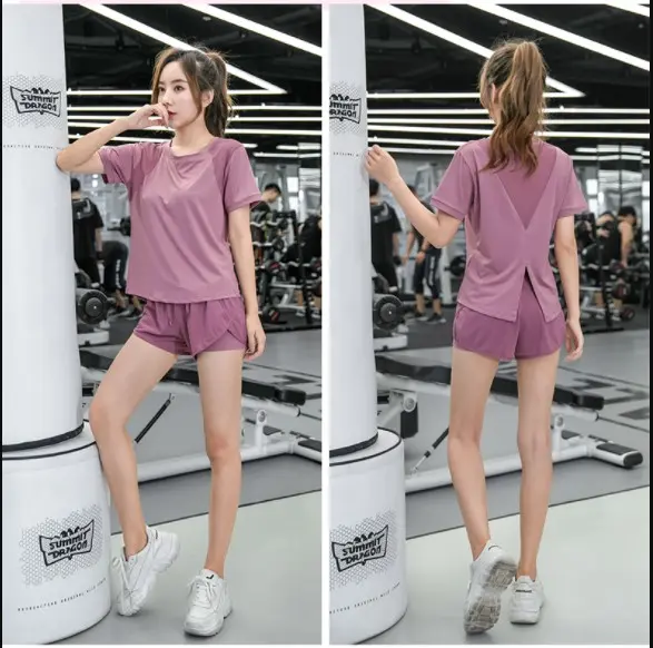 Bộ đồ tập gym, tập yoga, Tập Thể Dục phối lưới thoáng mát dành cho nữ. Set đồ gồm áo thun có xẻ tà sau và quần short 2 lớp