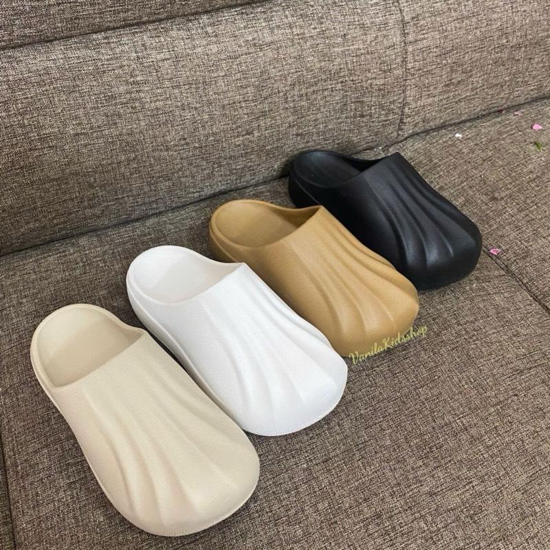 chân đầy đặn tăng size Dép sục bít mũi Nam Nữ Đúc nguyên khối chất liệu cao su êm chân chống trơn trượt cá tính DéP Slipper thời trang hỗ trợ đổi size