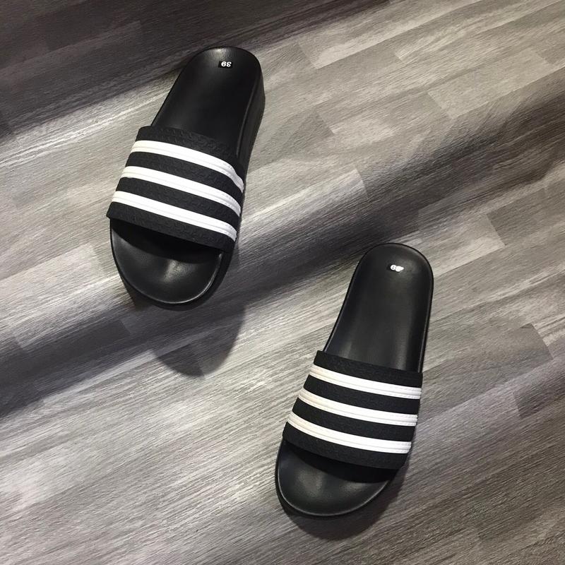 Dép addas quai ngang hottrend mùa hè 2023 Slipper DéP Nam Đế Bằng Nam dép dg Nhung Jean Nhung Jean posee original