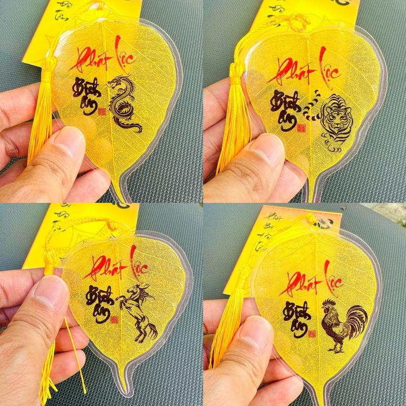 [Tặng kèm bao lì xì lộc] Lá Bồ Đề Nhũ Vàng 12 CON GIÁP Tài Lộc, Bình An May Mắn Để Ốp Lưng Điện Thoại, Bỏ Ví/Bóp...