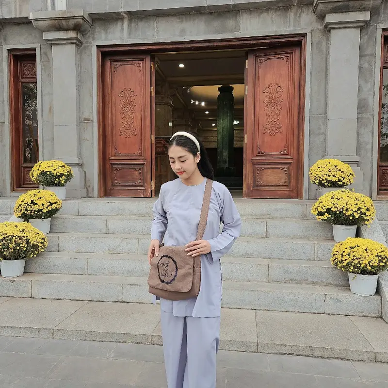 Túi Đãi đi chùa Thở và cười 2