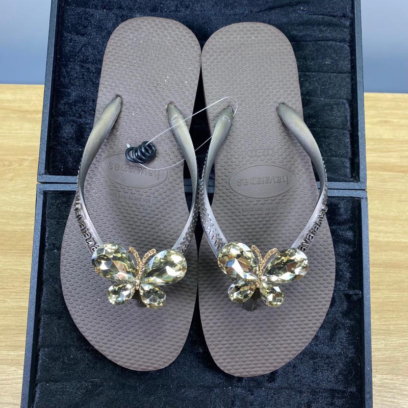 Dép xỏ ngón gắn Charm Búm Đá Vàng  vòng thâu quai 7