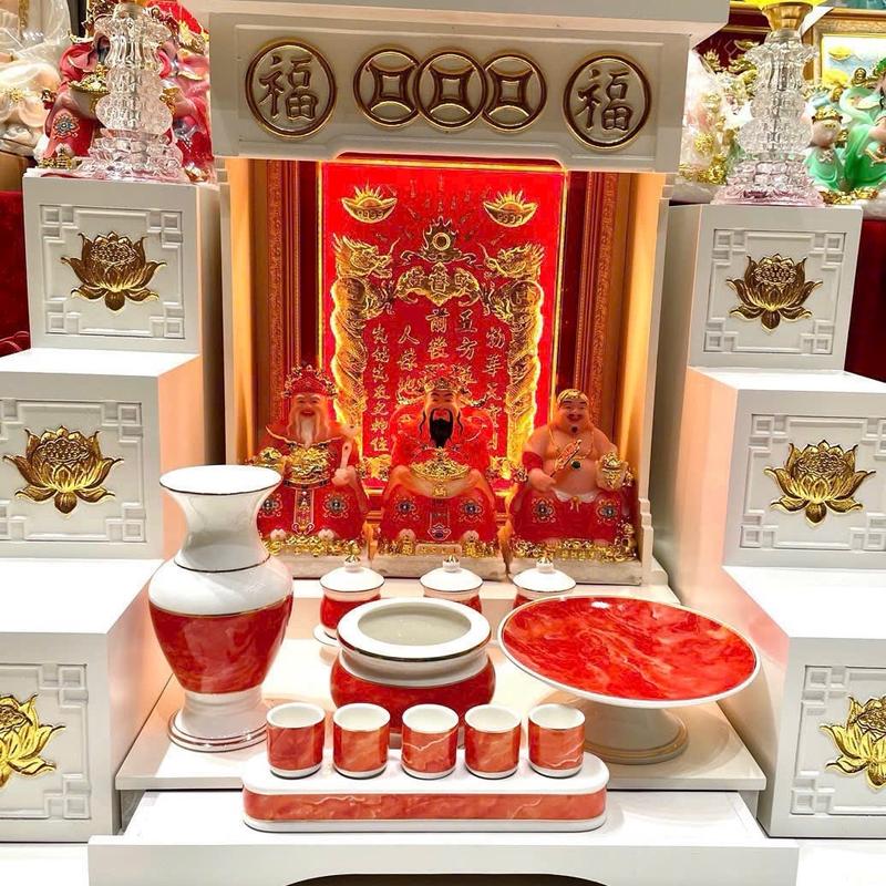 Bộ Thờ Cúng 1515DO Lư Hương Dĩa Trái Cây Bình Hoa Ly 3,5 Ống Đựng Nhang Màu Đỏ Gốm Sứ Cao Cấp