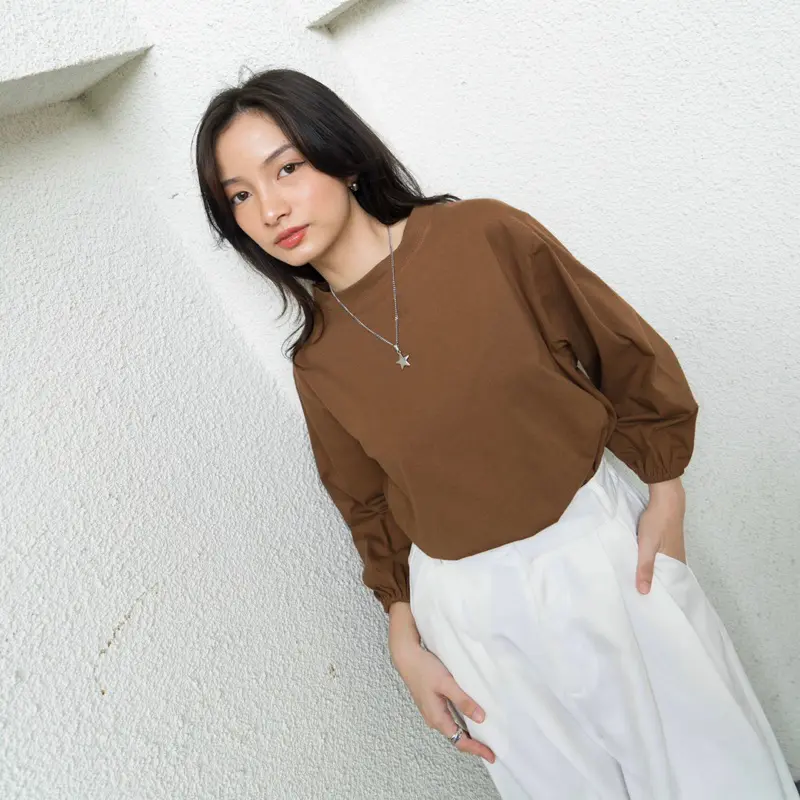 Alexa blouse by Monicathelabel 4