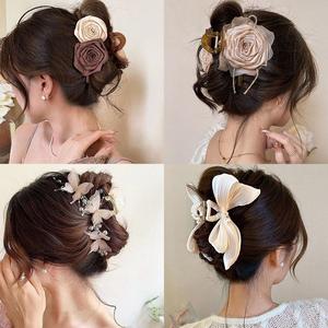 กิ๊บติดผม ขนาดใหญ่ ระดับไฮเอนด์ ดีไซน์หรูหรา จับจีบที่ด้านหลังของกิ๊บติดผม คลิปหนีบผมฉลาม เครื่องประดับผม เรียบหรู ใหม่ในปี 2025