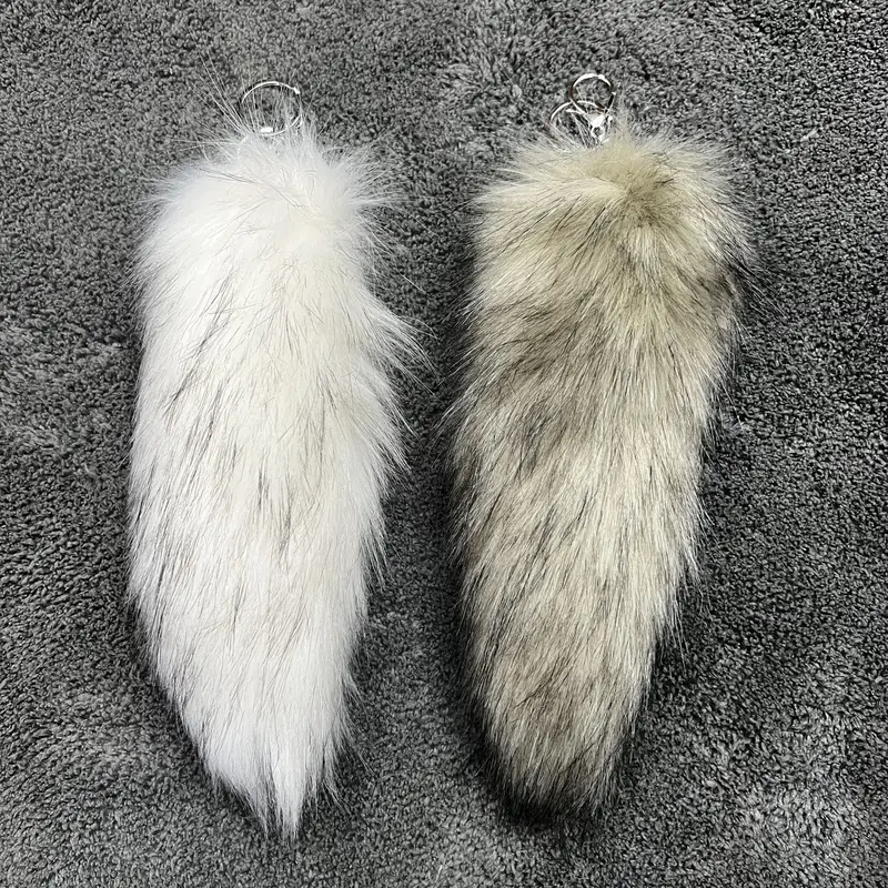 Faux Fox Fur Tail Keychain – Fluffy Pendant For Bag, Phone, Or Keys – Women's Accessory