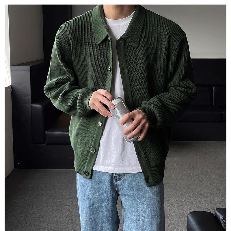 Product Introduction of Áo Khoác Cardigan Len, Màu Xanh Lá Đậm Trơn Cổ Polo, Dáng Rộng Vừa Vặn, Thoải Mái, Mặc Mùa Thu Và Mùa Đông, Phong Cách Hàn Quốc, Thời Trang Nam, Trang Phục Thường Ngày 1