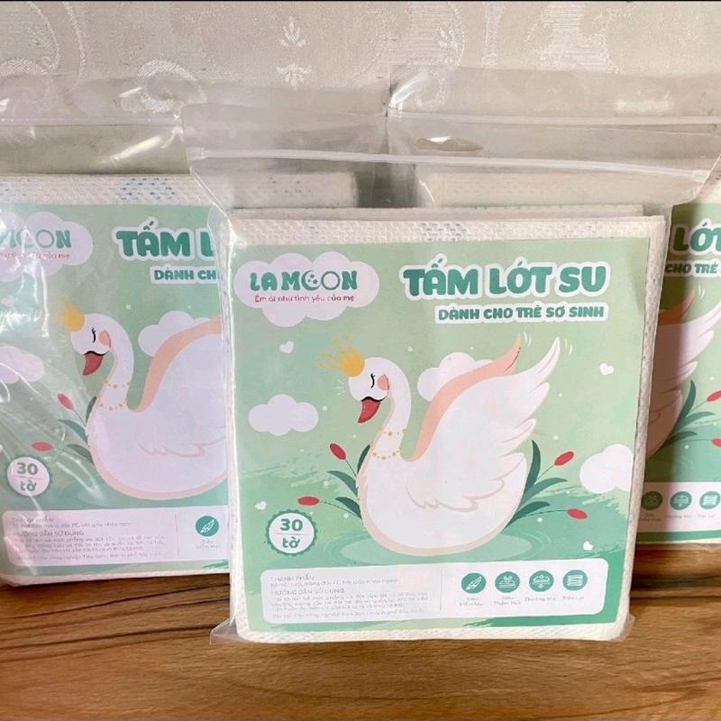 Tặng kẹp muỗi Combo 3 gói Tấm lót sơ sinh Lamoon loại cao cấp siêu thấm siêu mềm tã giấy Voi lót su cho bé sơ sinh miếng lót thay bỉm