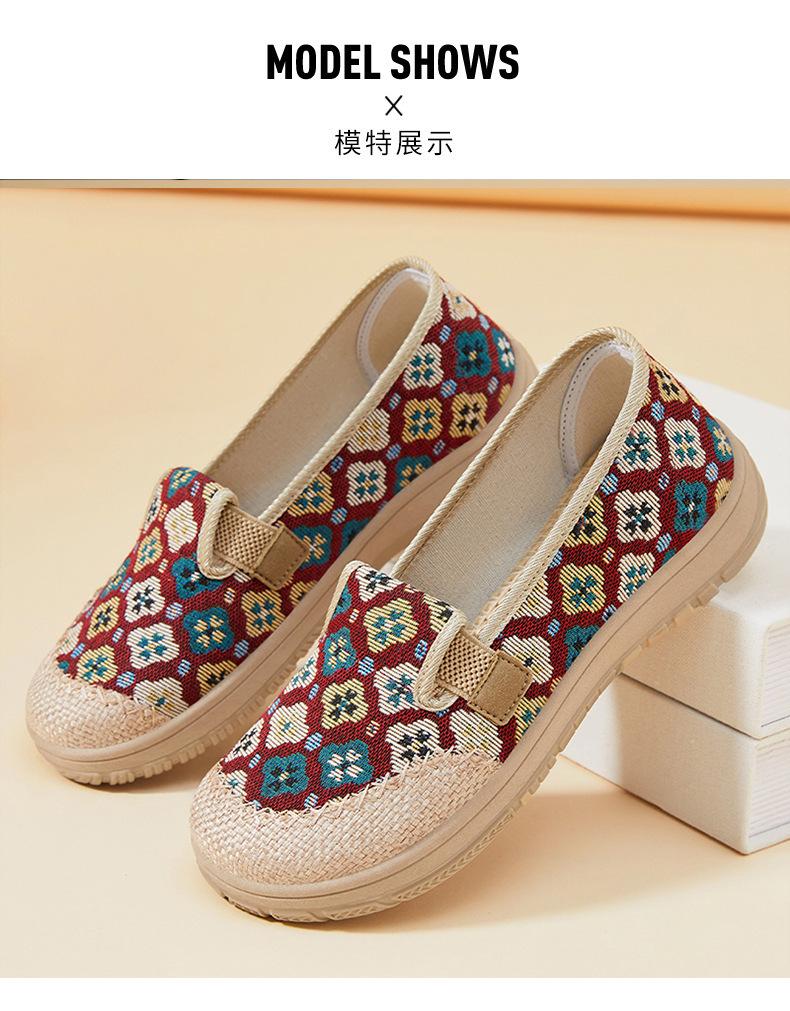 Product Introduction of Women's Shoes Linen Breathable Fisherman Shoes Ethnic Style Embroidered Shoes Soft Sole Comfortable Mom Shoes Casual Elderly Shoes Wholesale 9