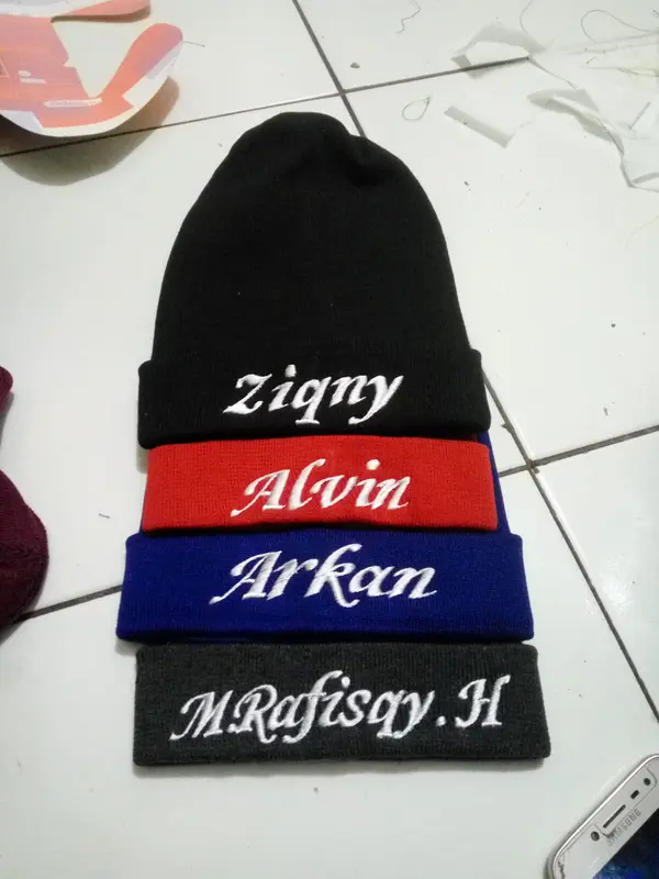 Topi Kupluk Rajut Anak Bordir nama Usia 0-4 Tahun Kupluk Bayi Hitam 1