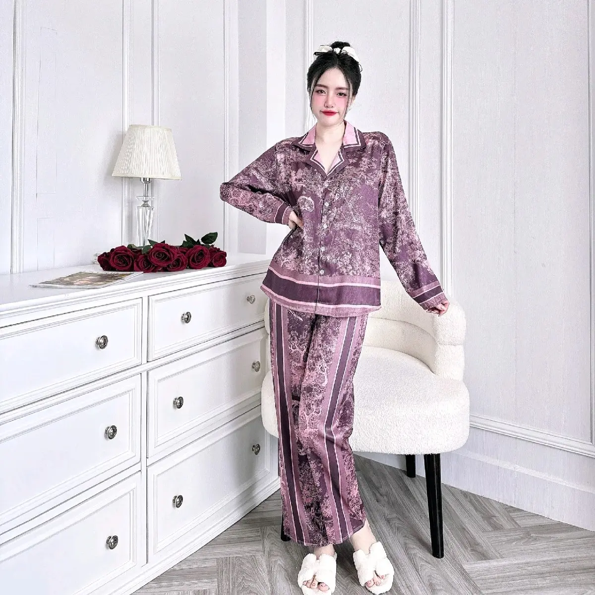 Pijama Lụa Latin Tơ Tằm In Cảnh Rừng Tím Mận, Có Hai Size 45-60kg và 60-75kg Quần Dài Tay Áo Dài , Nữ Mặc Bốn Mùa -ShopThuyPijama Nhung Voi