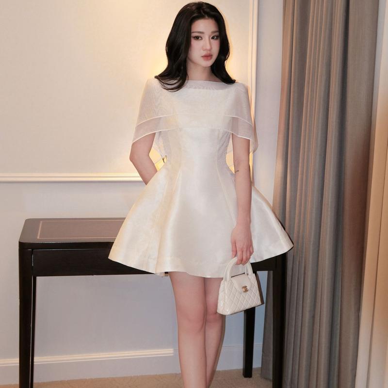 JOVEN Đầm Nữ Cloe Màu Trắng Thuần Hai Lớp Lót Lụa Không Co Dãn Vải Tafta Xước Tơ Xốp Mềm Mại Women