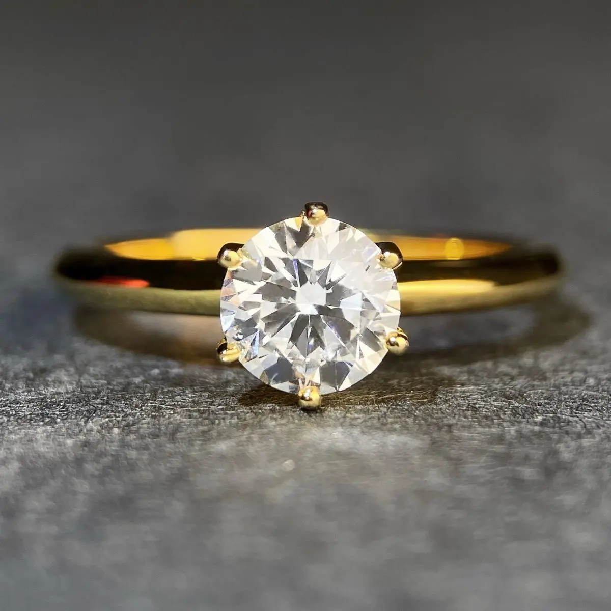 【#174】Classic Six-Claw 1CT Moissanite Ring in 925 Sterling Silver