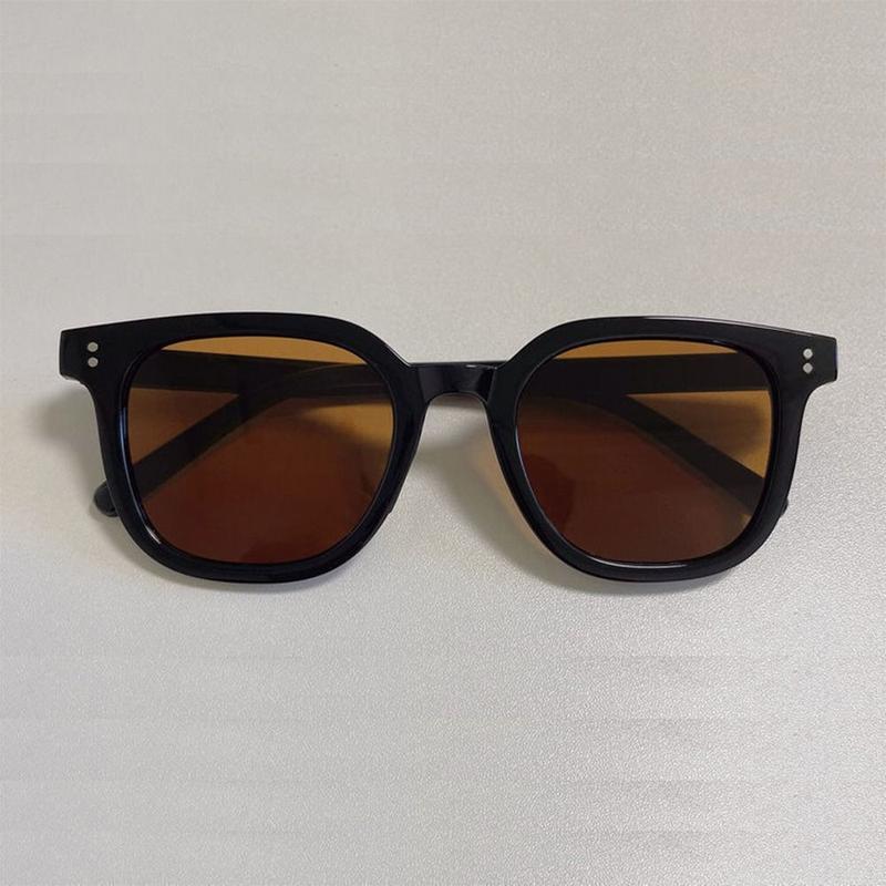 Product Introduction of Fashion Square Gradient Blush Sunglasses No Makeup UV400 Protection Anti-Glare Shades Decorative Eyewear for Driving, Fishing, and Travel 19
