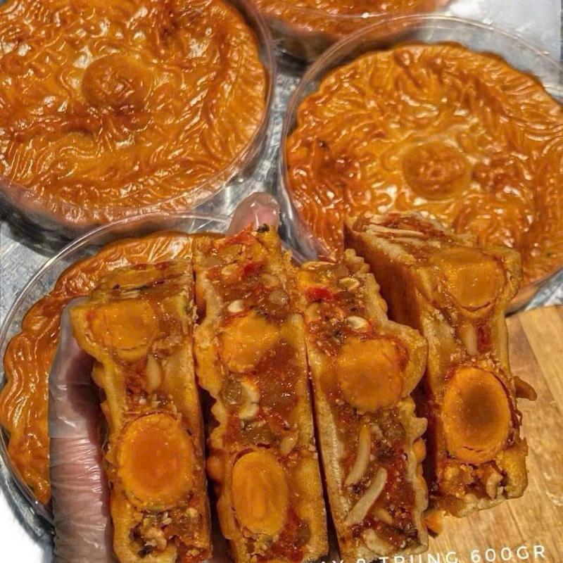 BÁNH TRUNG THU THẬP CẨM GÀ QUAY 8 TRỨNG 550GR