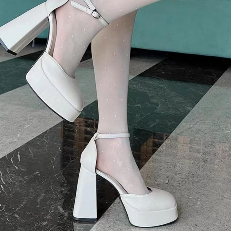  Giày Mới Ngoại Cỡ 42 Giày Barbie Giày Cao Gót Chunky Mùa Thu Của Phụ Nữ Đế Chống Thấm Nước Giày Mary Jane khoét lỗ Phong Cách 20242024 