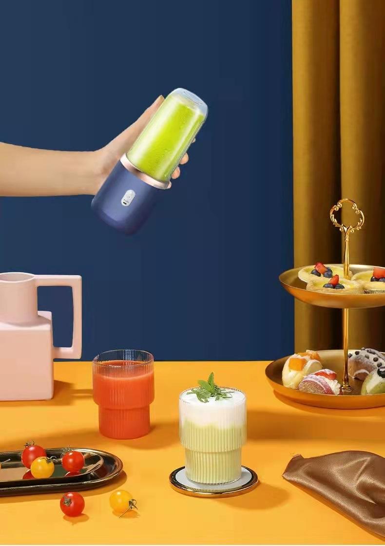 Product Introduction of Juicer Cup Portable Charging Small Household Juice Cups Student Automatic Multifunction Juicer Powerful power, fast juicing, one-button cleaning function, multi-scene applicable juicer 3