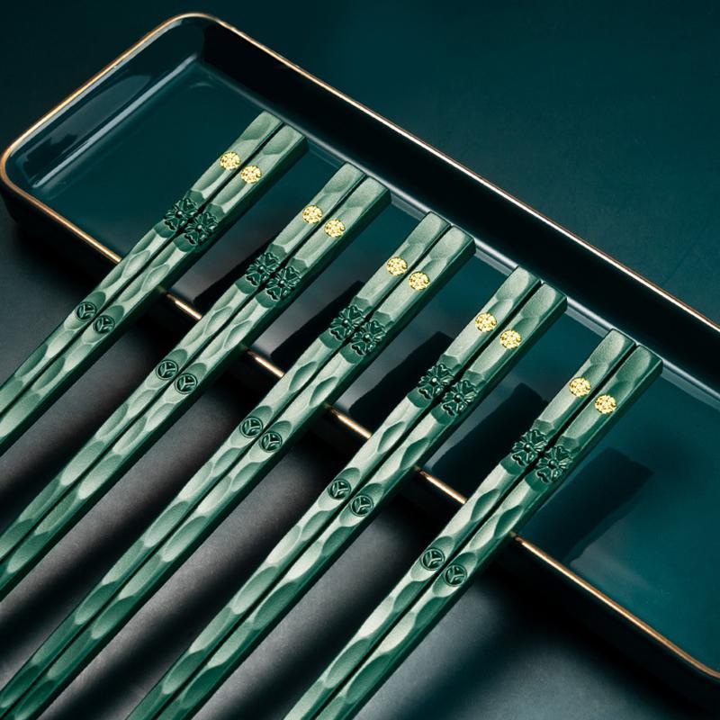 Product Introduction of Household Chopsticks Set, 5 Pairs Durable Non-slip Alloy Chopsticks, Kitchen Tableware, Kitchen Accessories, Summer for Gift 1