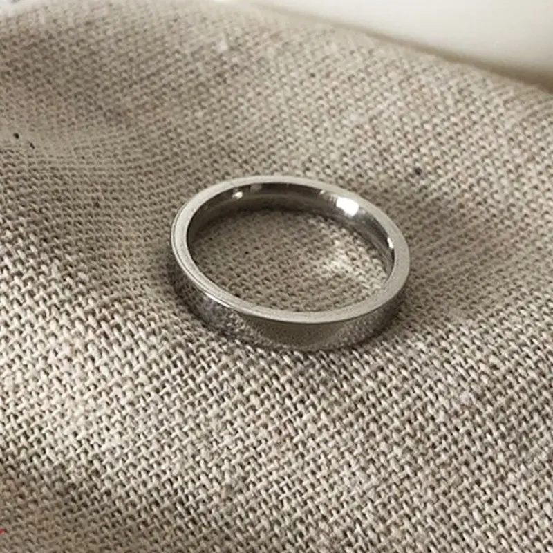 Men Women Universal Silver Ring Small Thin Version Round Glossy Simple Stainless Steel Ring
