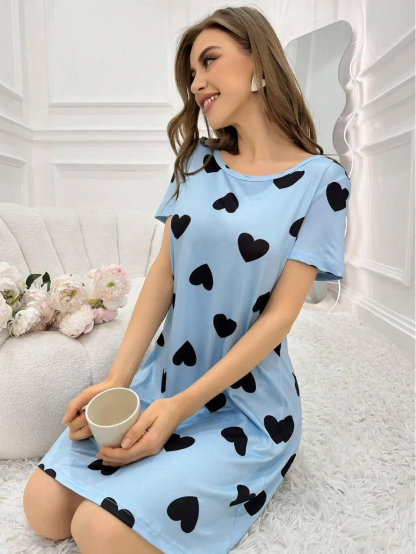 Women's Cartoon Heart Print Tee Dress, Casual Soft Comfortable Round Neck Short Sleeve Nightdress for Daily Wear, Ladies Sleepwear for All Seasons