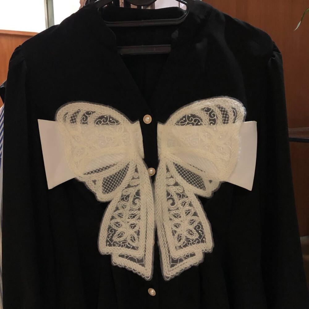 PO15 FADFAD Blus V-neck baru yang elegan dan bergaya