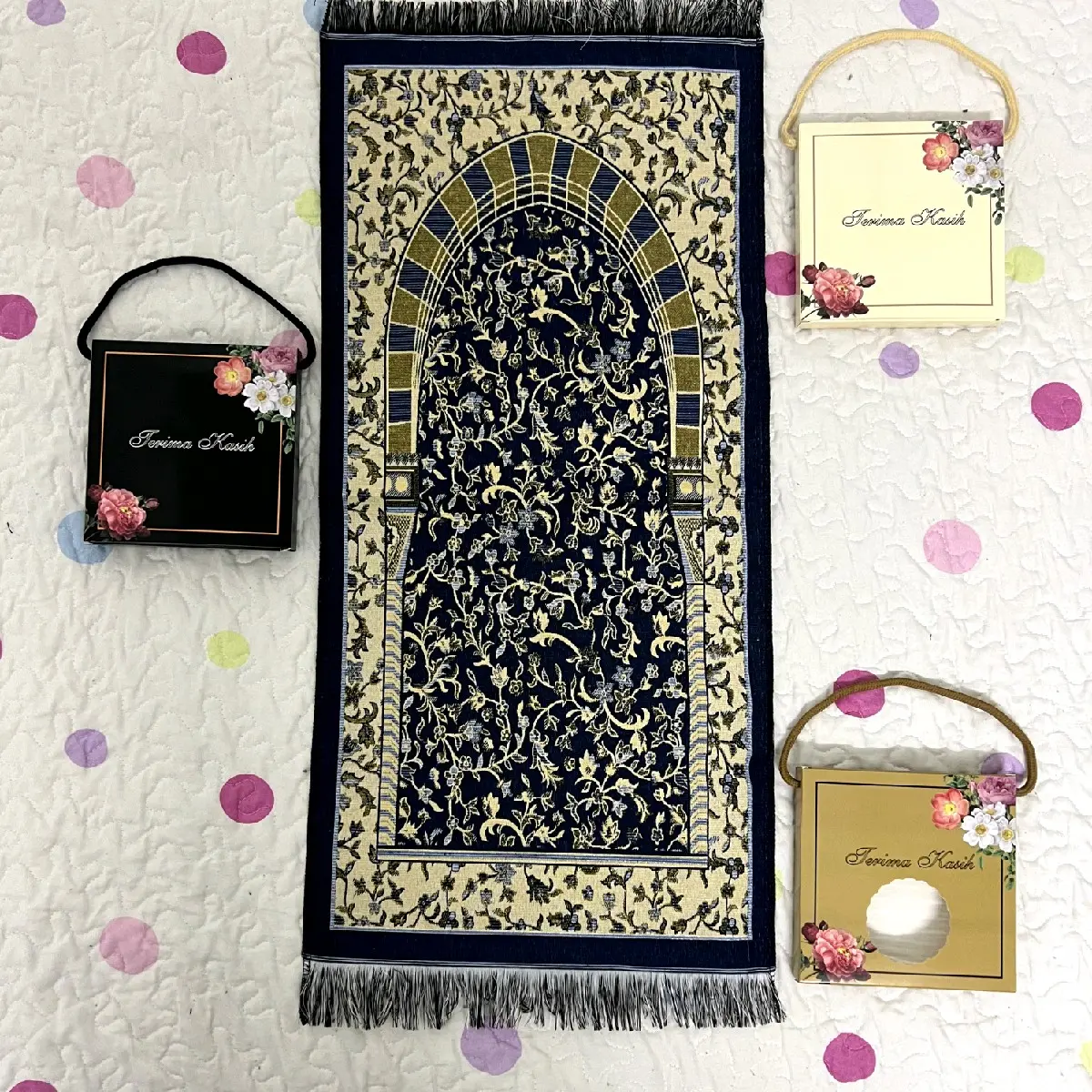 READY STOCK Sejadah  & Box SKALI tenun Turkey 35cm x 70cm doorgift  OFFER