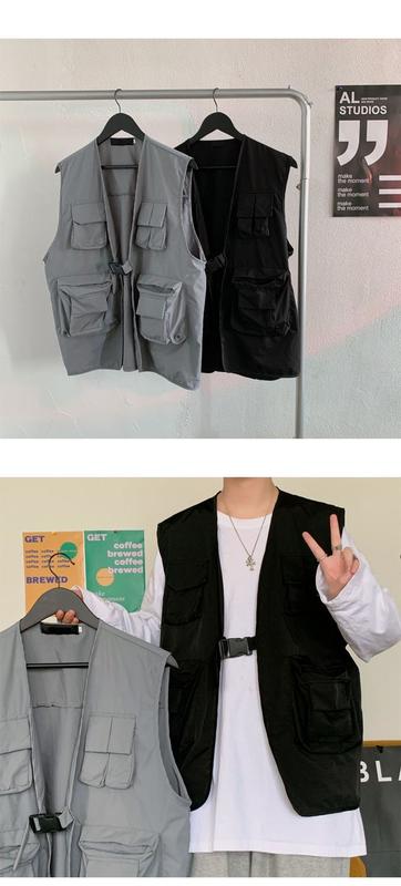 Product Introduction of Spring and Autumn Ins Mechanical Style Work Vest Vest Man Loose Hong Kong Style Fashion Brand All-Matching Multi-Pocket Sleeveless Jacket 3