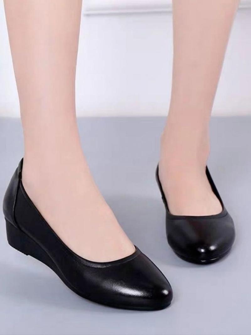 Product Introduction of Black School Shoes Women Fashion Office Soft Leather Wedge Shoes Walking Shoes Light Cut Flats Soft Soled Mom Shoes 4