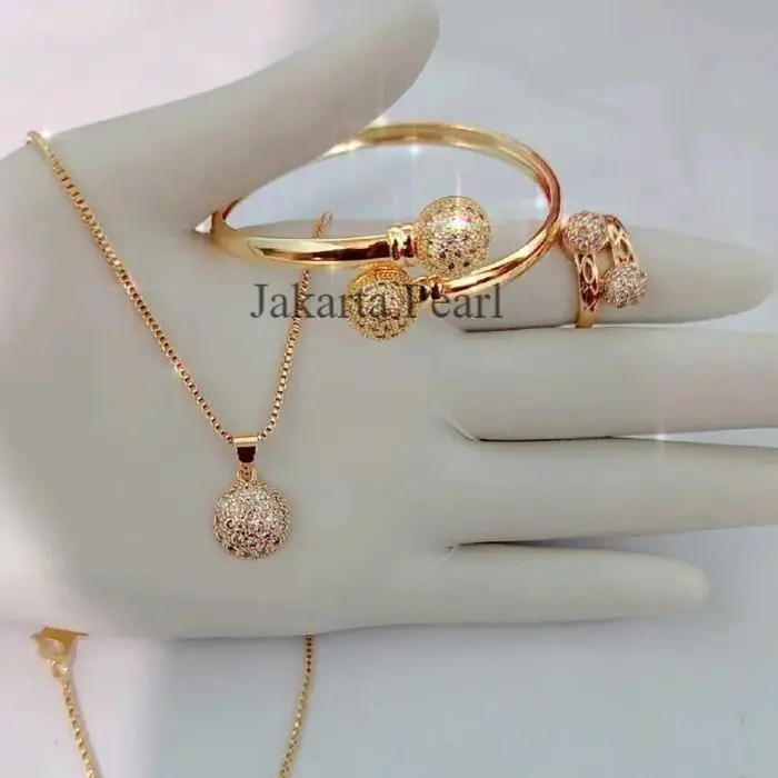 Satu Set Perhiasan Wanita Dewasa Motif Bola Gold Terbaru Cantik Elegan Viral Mewah Anti Karat Aksesoris Perhiasan Perempuan