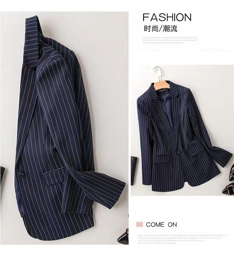 Product Introduction of Áo Khoác Blazer Sọc, Dành Cho Nữ, Phong Cách Hàn Quốc, Hàng Mới Về Mùa Xuân Và Mùa Thu 2024, Dễ Phối Đồ, Ngoại Cỡ, Bộ Đồ Hợp Xu hướng, Đánh Giá Tích Cực 703, Thích Hợp Cho Mùa Xuân Và Mùa Thu 7