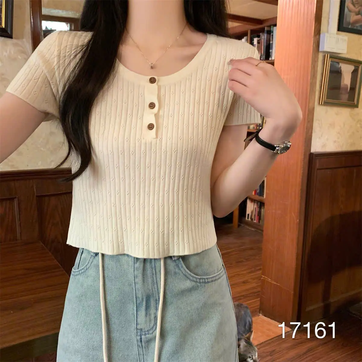 Áo len mongtogi Cổ tròn - tay ngắn - cúc dọc form suông - kiểu croptop Nữ Women áo  cộc aomong  toghi áo  len áolen quang
