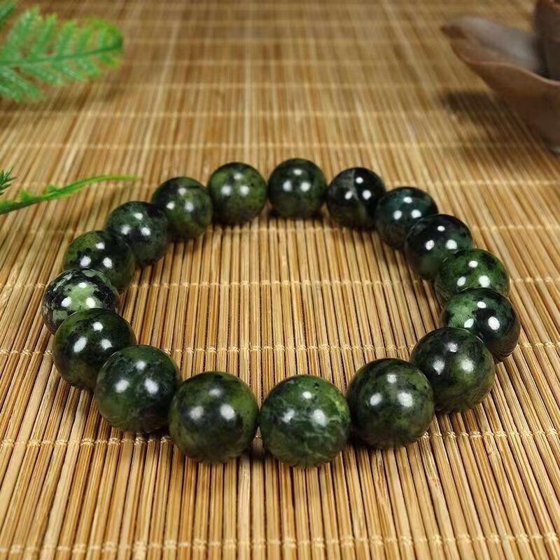 Product Introduction of Tibet Natural Medicine King Stone Serpentine Jade Bracelet for Men and Women Couple's Health Natural Magnetic Therapy 2