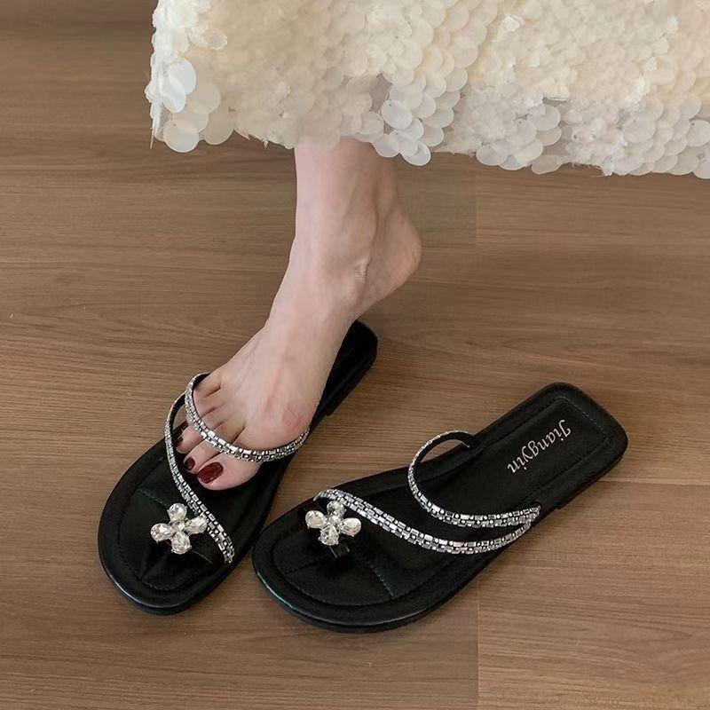 Product Introduction of Sandal Roman, Gred Tinggi, Sarung Telefon Berlian Feng Shui Peri, Selipar Berlian Buatan, Gaya Ins Musim Panas, Selipar Rata Baharu 2024 8