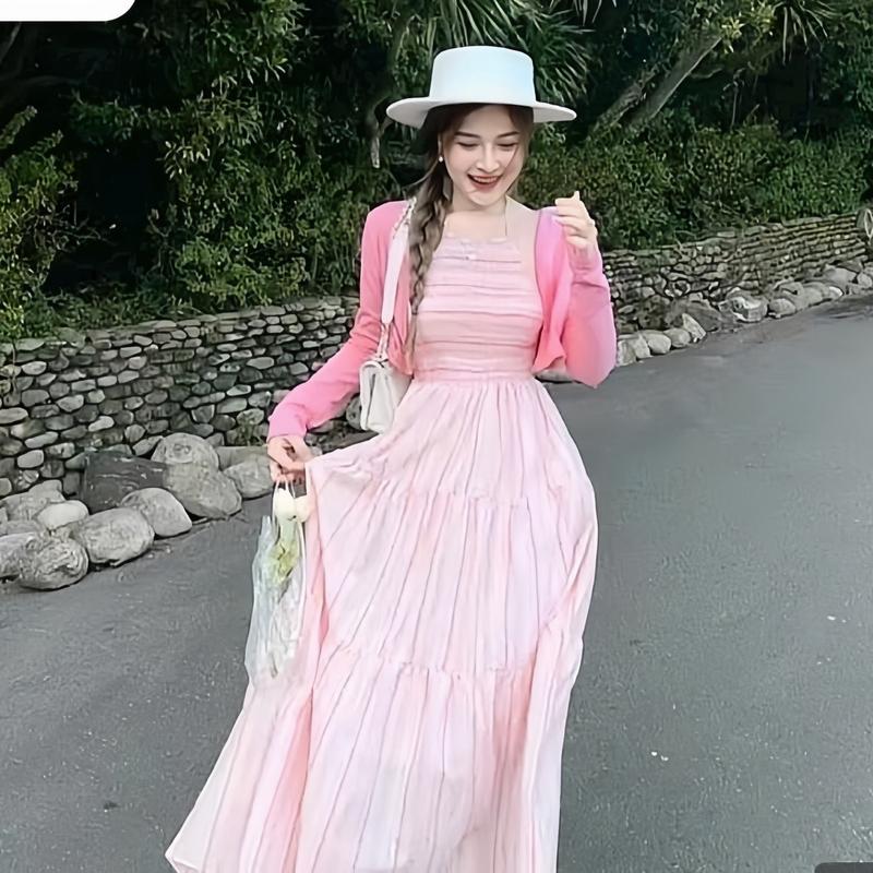  Đầm maxi cổ yếm dáng dài xoè rộng Kẻ sọc phối tầng thiết kế bo nhúng phối áo khoác ngoài  hở lưng Màu hồng Top Nữ Women Dress Kẹo Ngọt Voi Nhung Kem Voan Sen Sò 