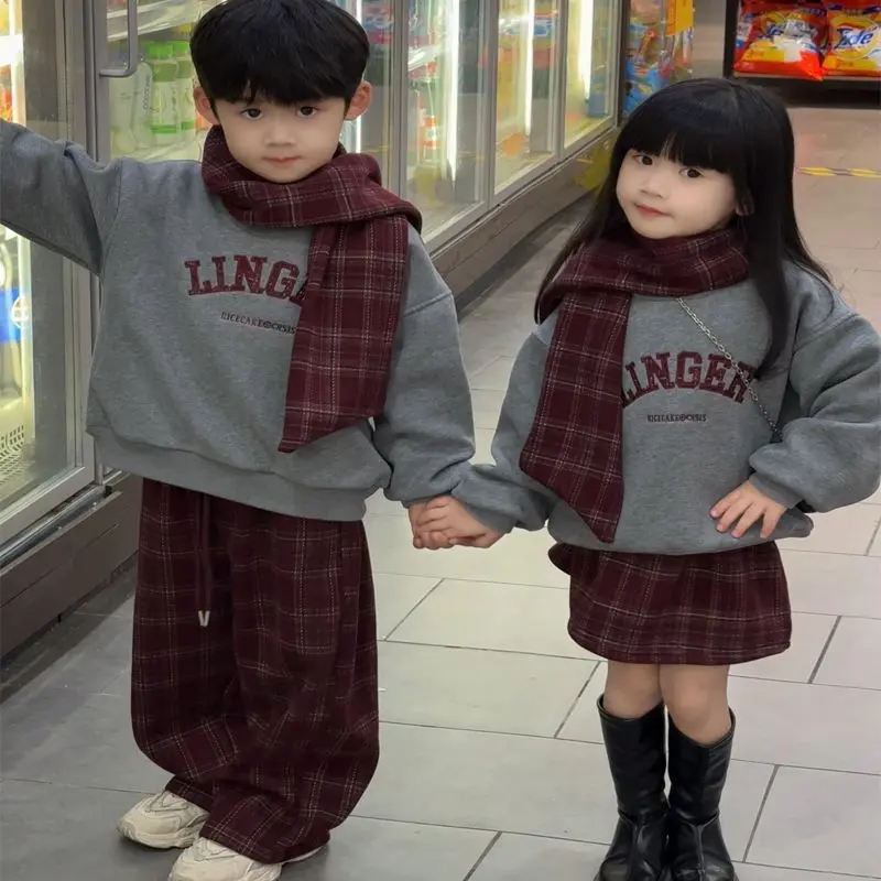 Bộ Đồ Mặc Nhà Cho Trẻ Em, Mùa Thu Và Mùa Đông, Quần Dài Kẻ Sọc Cho Bé Trai, Váy Nỉ Lót Nhung Màu Đỏ Công Chúa Nhỏ Phong Cách Phương Tây, Thời Trang Hợp Xu hướng, Phong Cách Joker