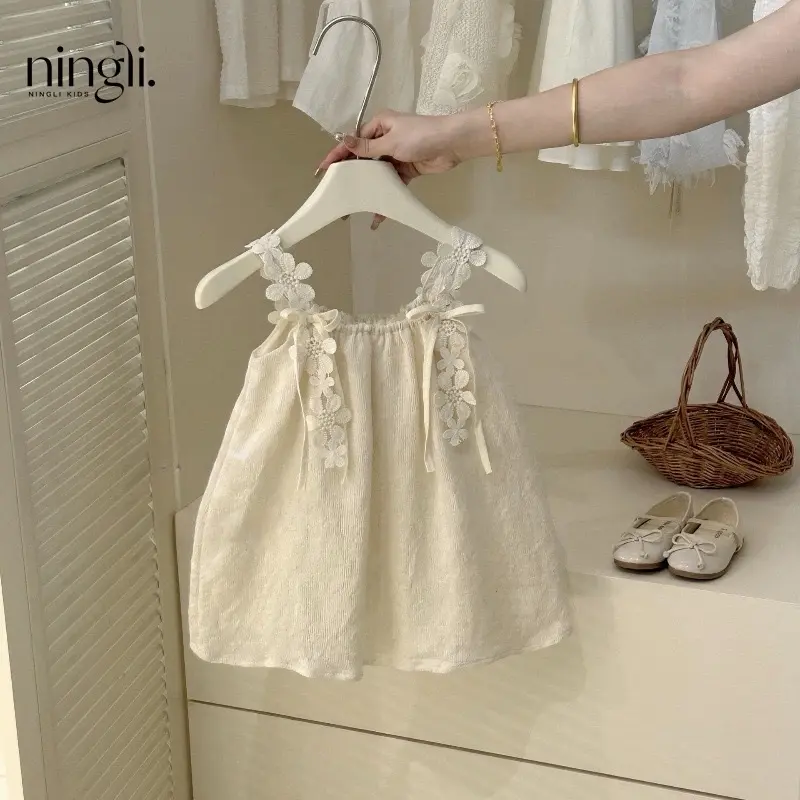 LƯƠNG BÙI KIDS - A146: VÁY BE DÂY HOA 3D XINH IU CHO BÉ GÁI QCCC