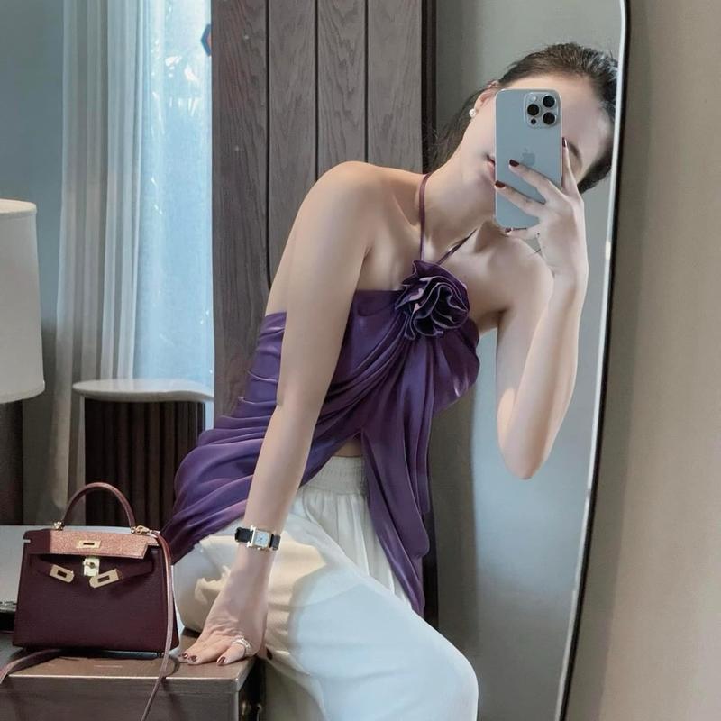 Restock đủ màu - ÁO YẾM CỘT DÂY CỔ ĐÍNH HOA CHẤT LỤA SATIN MỀM XỊN - for Women - Áo yếm đi du lịch áo yếm lụa áo yếm mùa thu Top Voan áo yếm mặc hè áo yếm chụp ảnh áo yếm hở lưng cột dây áo yếm chụp sen