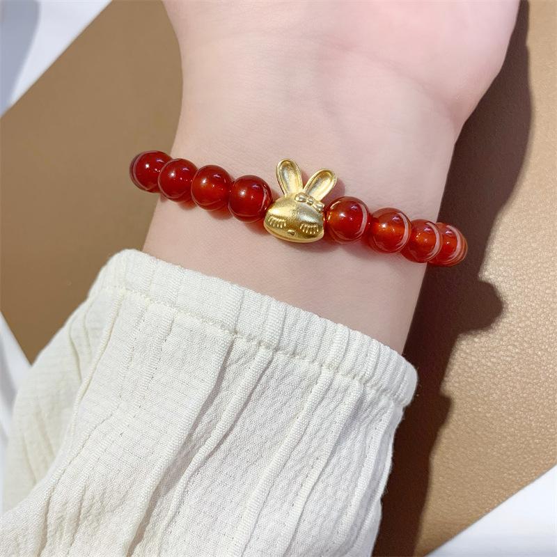 Product Introduction of Vòng Tay Mã Não Đỏ Thỏ Vàng Nhỏ Trang Sức Vàng Chiếm Phí, Năm May Mắn, Vòng Tay Thỏ, Dành Cho Nữ, Không Phai Màu, Năm Kỷ Niệm Mới Năm 2025 vòng  tay  cho  nam vòng  trầm  hương vòng  trầm  hương 3