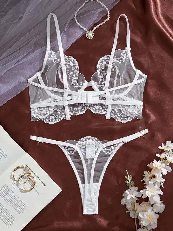 Women's Floral Embroidery Underwire Bra & Panty Two-piece Set, Sexy Comfortable Elegant Lingerie Set, Women's Underwear Set for All Seasons,  Womens Clothes 3